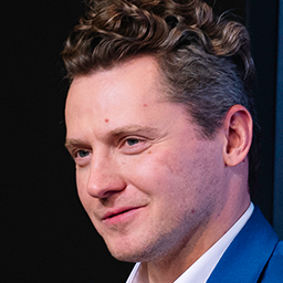 Александр Савенков